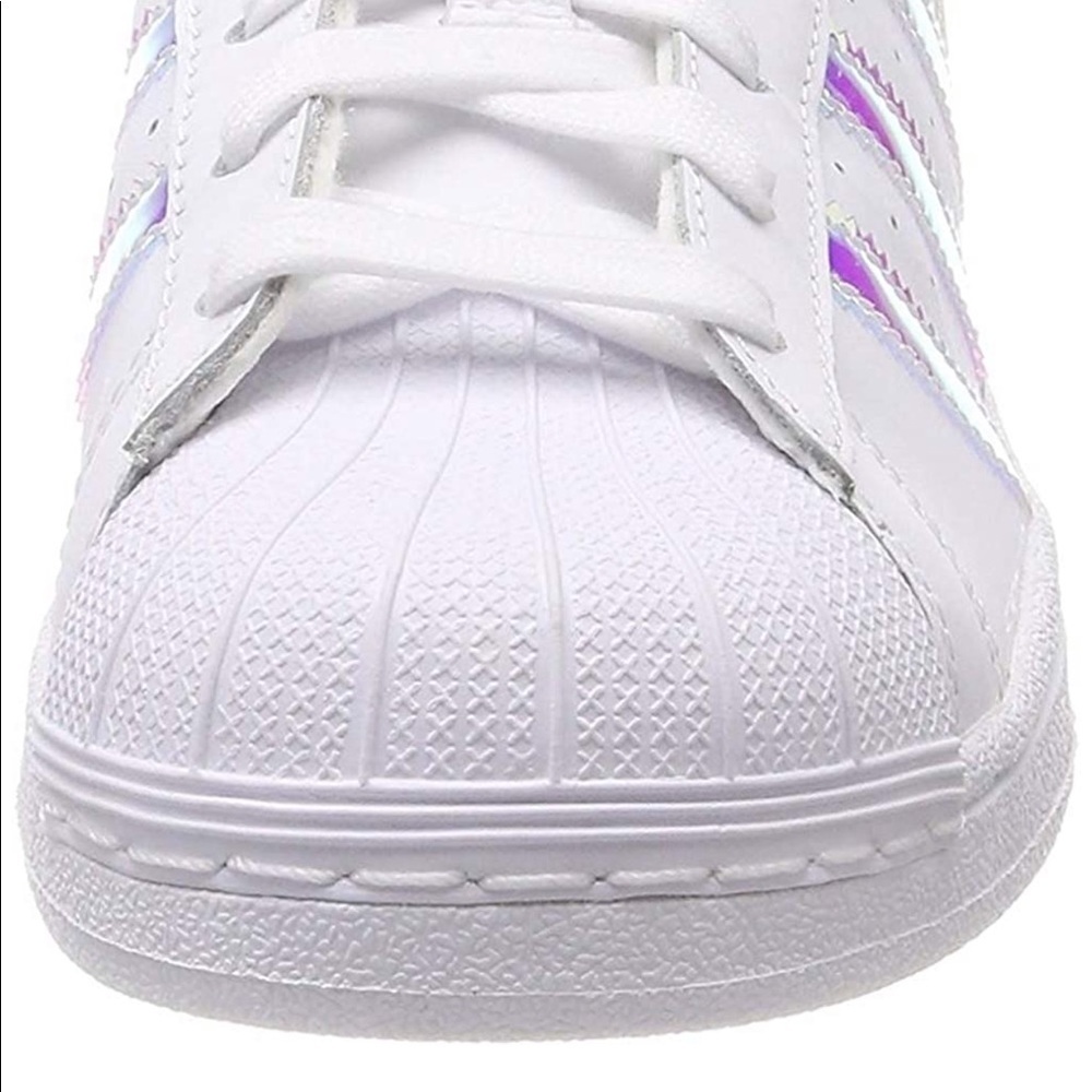 HOST PICK! Adidas Superstar J Originals! - Picture 4 of 7